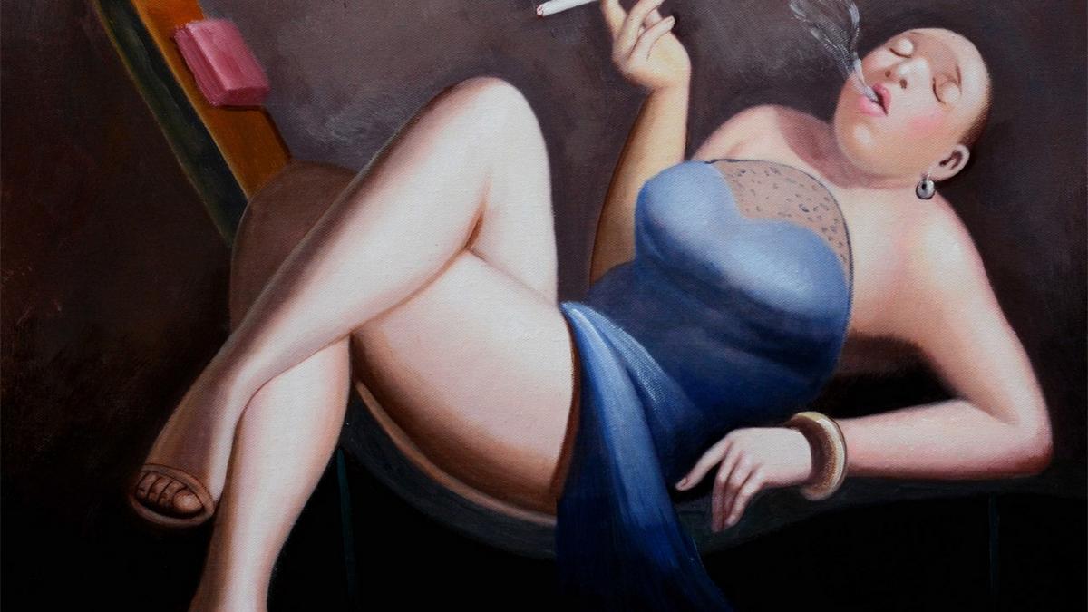 Handgemaltes Ölbild Dame mit Zigarette auf Leinwand, Frau im blauen Kleid im Sessel vor dunklem Hintergrund – Detailansicht