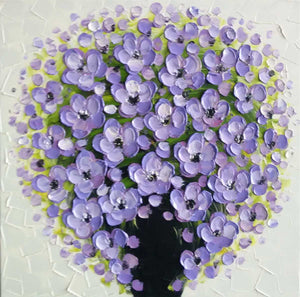 Handgemaltes Ölbild violetter Blumenstrauss in schwarzer Vase auf Leinwand, plastische Spachtelblüten