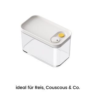 Abgebildet ist eine transparente, stapelbare DATEMATE Vorratsdose KLAR Weiss von BNB x VCN mit weißem Deckel und gelber Zeitschalttaste auf weißem Hintergrund. Der deutsche Text darunter lautet: ideal für Reis, Couscous & Co.