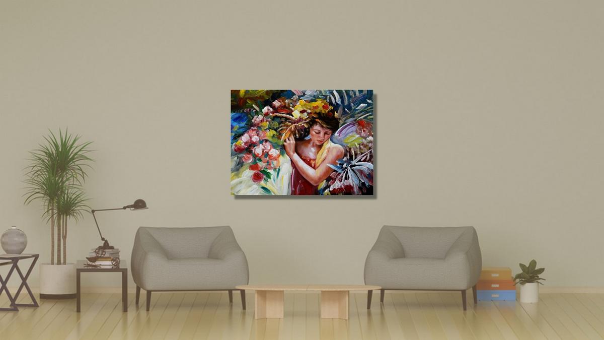 Handgemaltes Ölbild Porträt Frau mit Blumenkranz auf Leinwand, Rosen in Pink und Rot vor blauem Grund – Beispiel im Raum