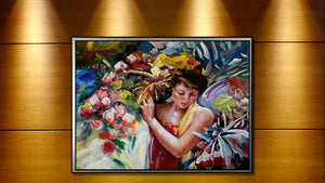 Handgemaltes Ölbild Porträt Frau mit Blumenkranz auf Leinwand, Rosen in Pink und Rot vor blauem Grund, mit silbernem Rahmen – Beispiel im Raum