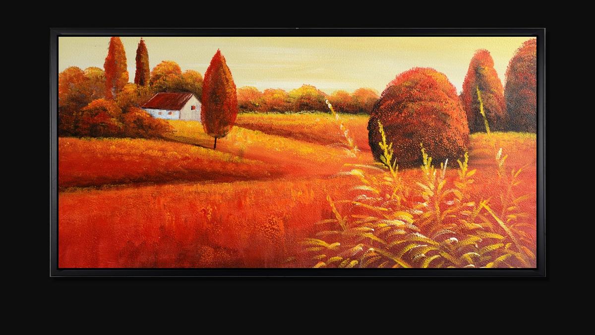 Handgemaltes Ölbild Sommerlandschaft mit Bauernhaus auf Leinwand, Panorama in Orange, Gold und Rot, mit schwarzem Rahmen – Beispiel im Raum