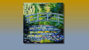 Handgemaltes Ölbild Brücke über Seerosenteich auf Leinwand, impressionistisch in Grün, Blau und Rosa – Beispiel im Raum