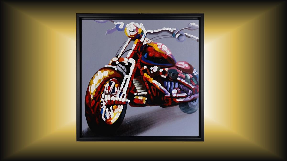 Handgemaltes Ölbild buntes Motorrad auf Leinwand, Chopper in Rot, Weiss und Blau mit Spachtelrelief, mit schwarzem Rahmen – Beispiel im Raum