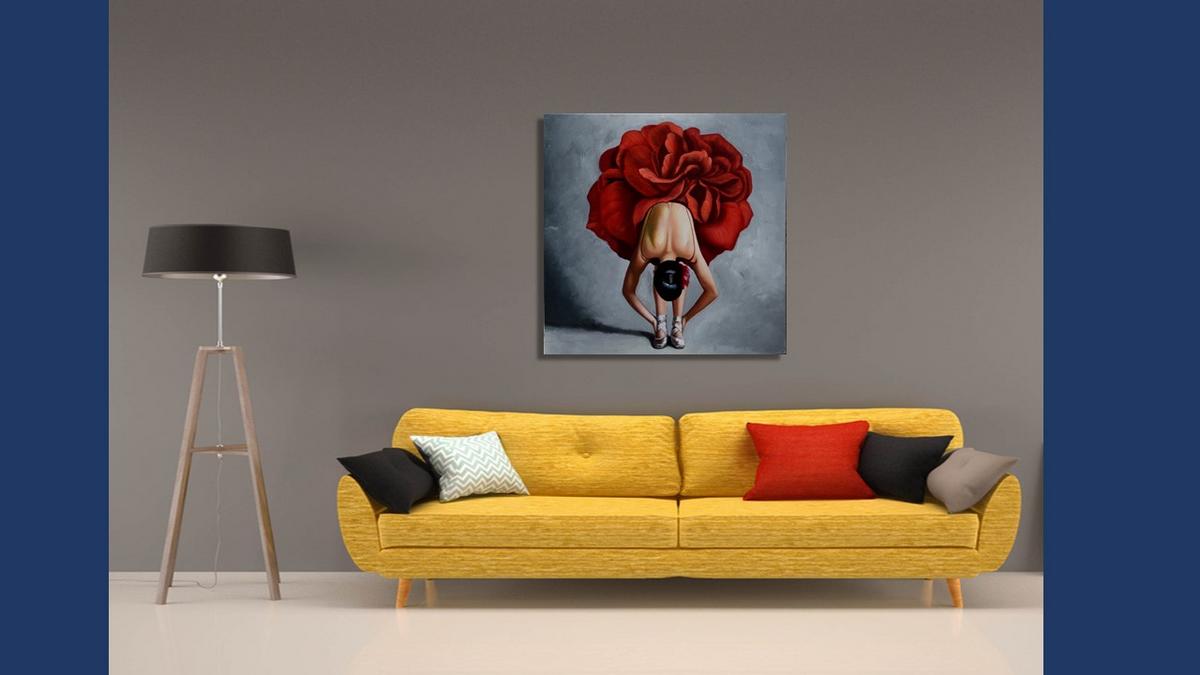 Handgemaltes Ölbild Ballerina mit rotem Rosenrock auf Leinwand, poetisch vor grauem Hintergrund – Beispiel im Raum
