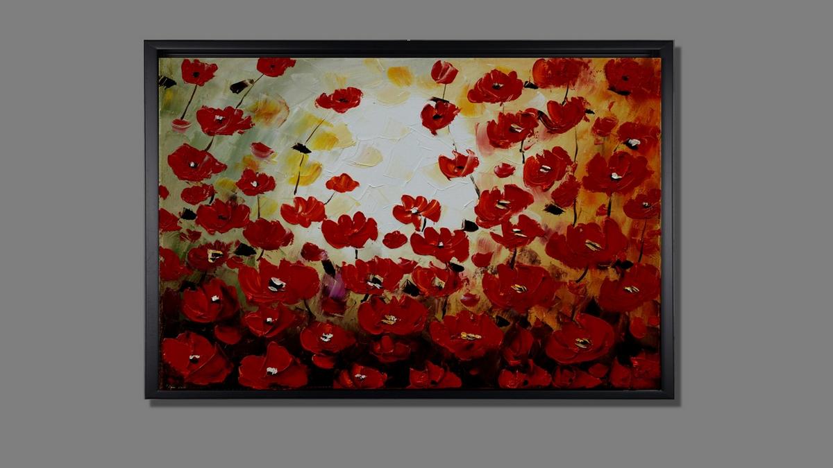 Handgemaltes Ölbild rotes Mohnblumenfeld auf Leinwand, pastose Spachteltechnik in Rot und Creme, mit schwarzem Rahmen – Beispiel im Raum