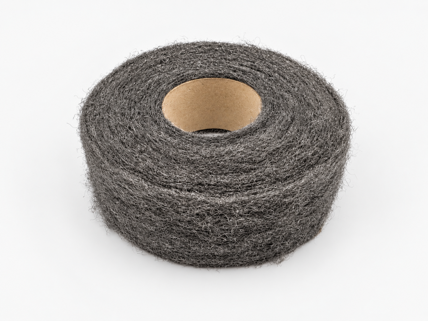 STAWO Lana d'acciaio n. 4, rotolo da 1 kg – Vista frontale obliqua
